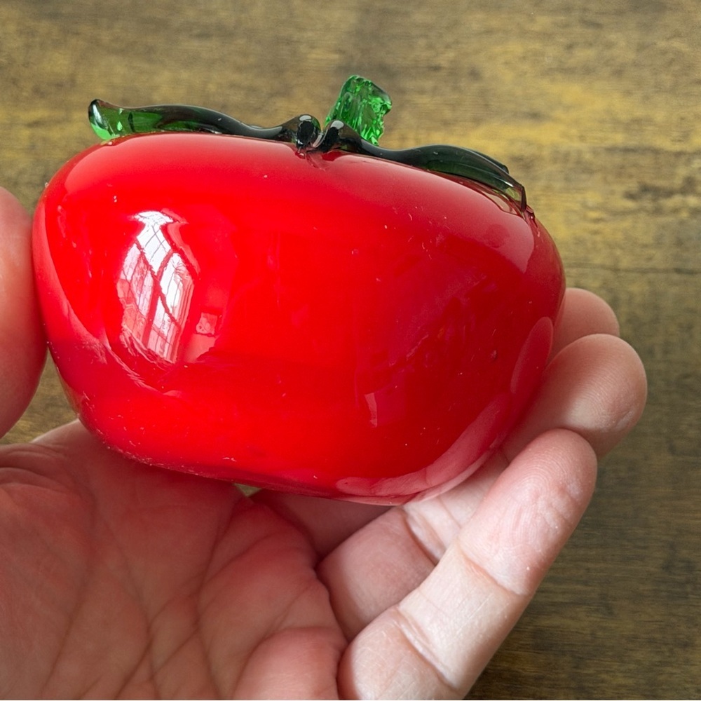 Vintage Italian Art Glass Tomato Paperweight - Picture 5 of 10